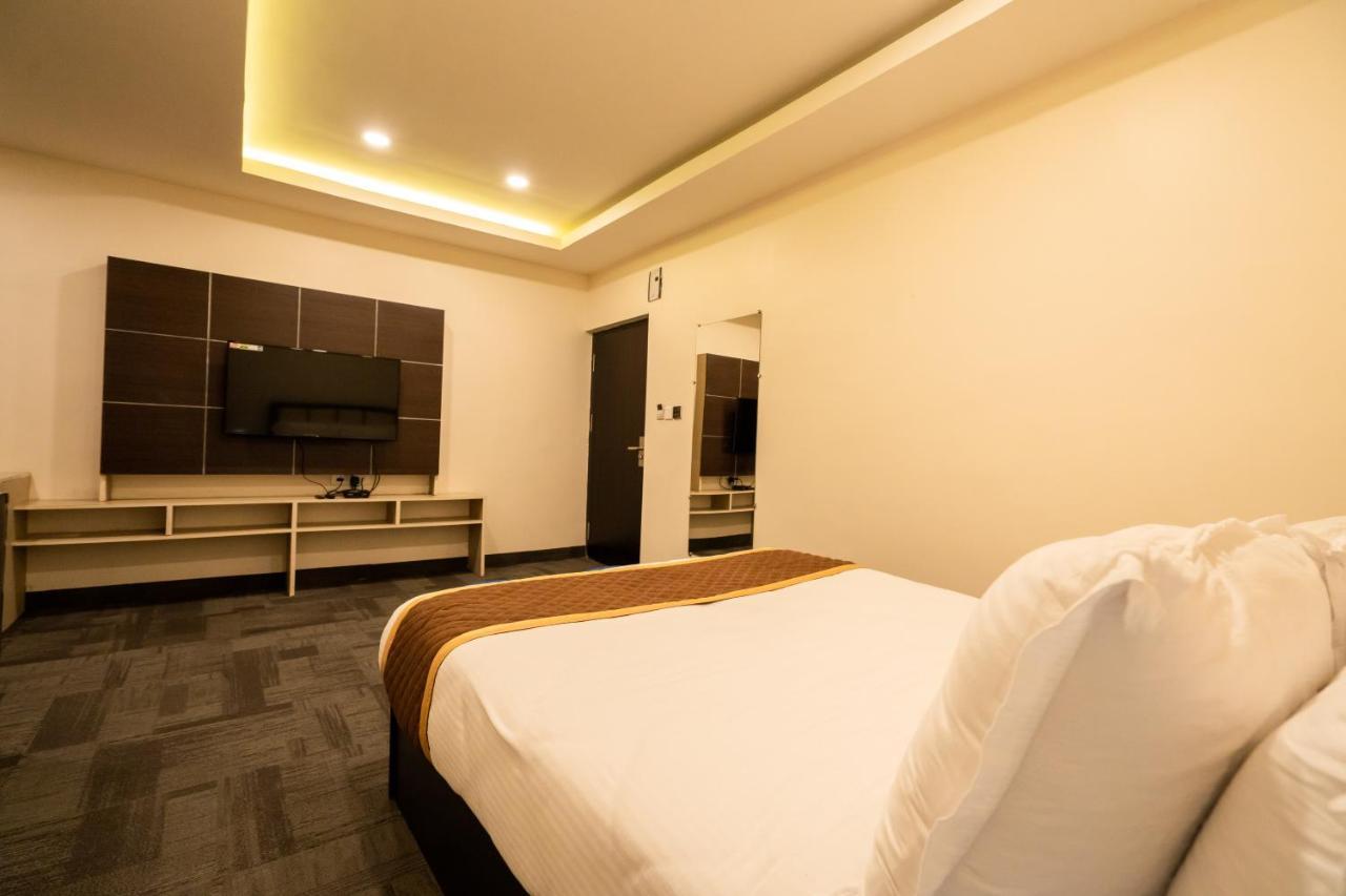 Royale Lalawi Hotel Āīzawl Dış mekan fotoğraf
