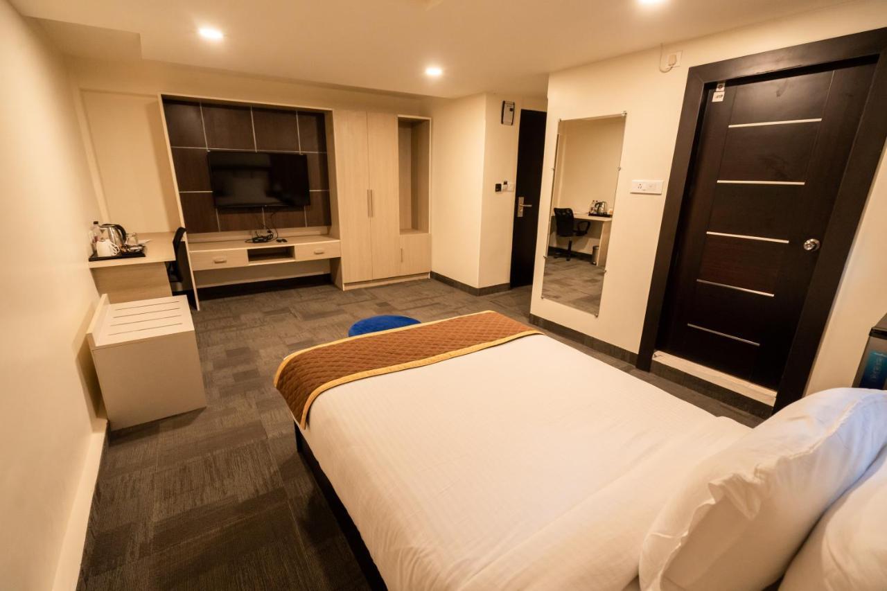 Royale Lalawi Hotel Āīzawl Dış mekan fotoğraf