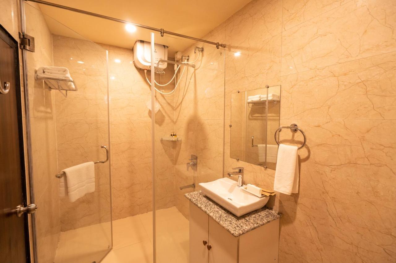 Royale Lalawi Hotel Āīzawl Dış mekan fotoğraf