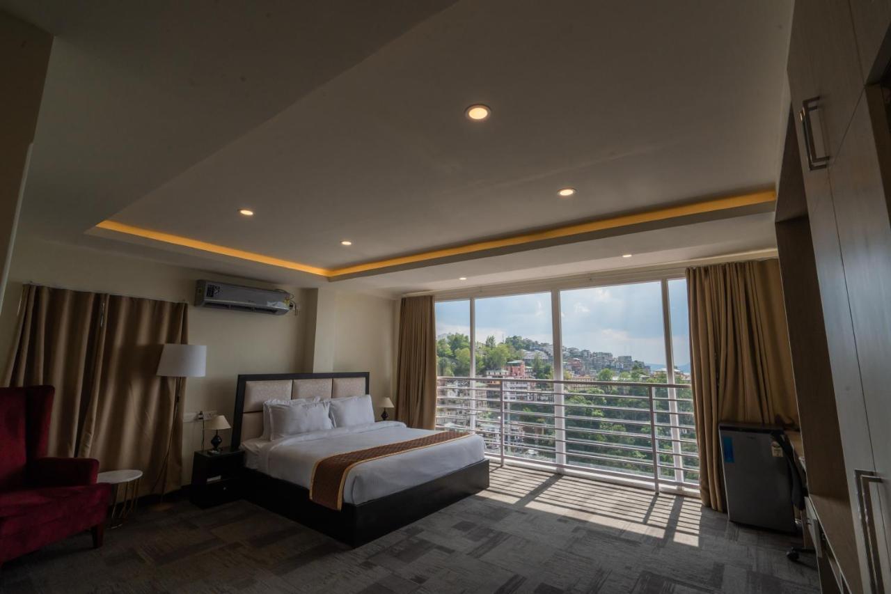 Royale Lalawi Hotel Āīzawl Dış mekan fotoğraf