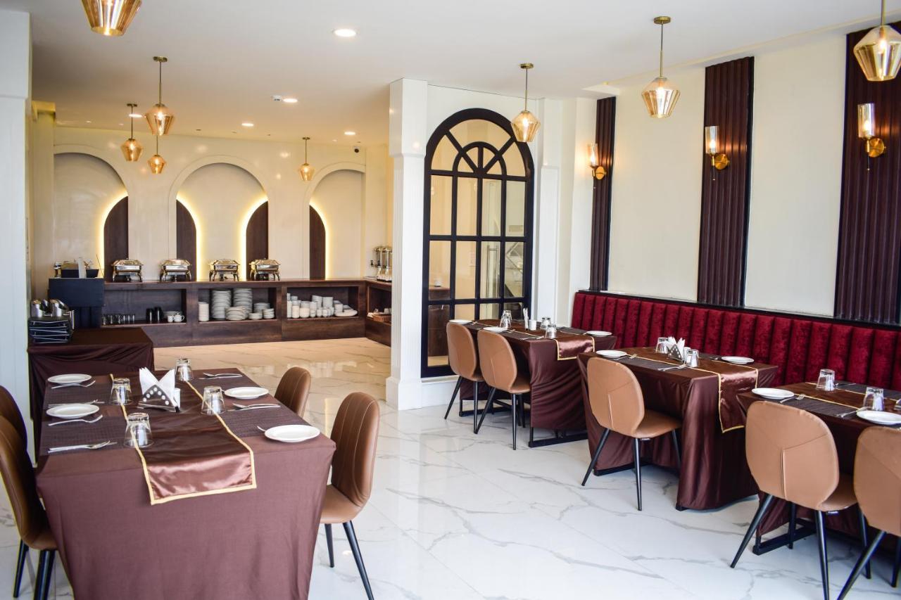 Royale Lalawi Hotel Āīzawl Dış mekan fotoğraf